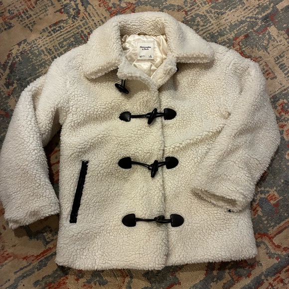 Abercrombie & Fitch Sherpa white teddy Toggle Coat size small relaxed fit - Picture 5 of 7
